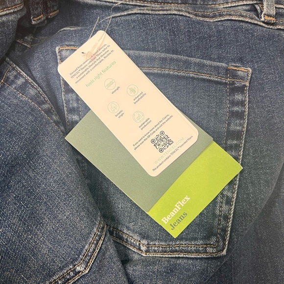 LLBean Women’s Jeans 12 NWT - Picture 5 of 8